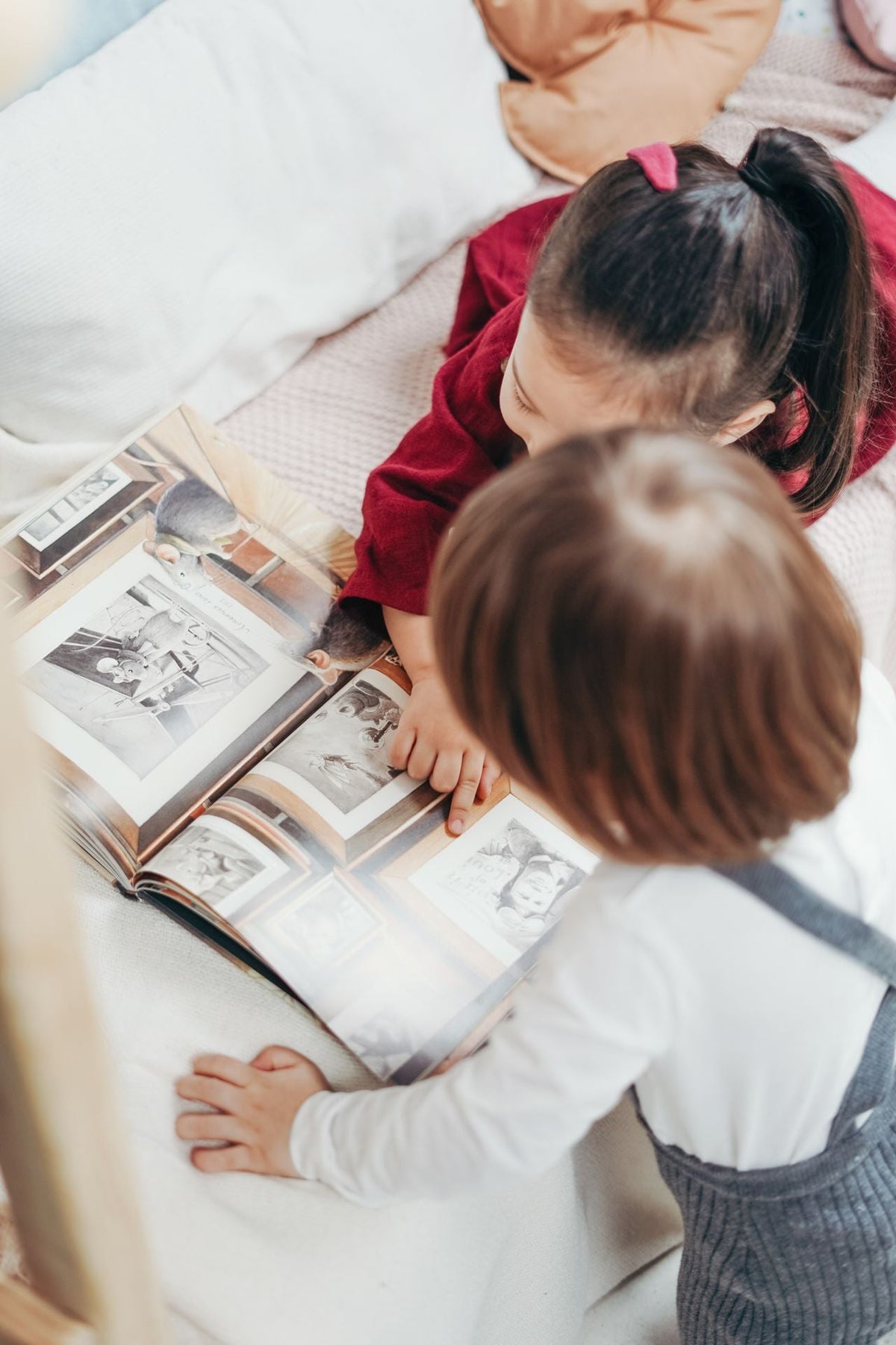 Children reading a picture book